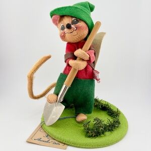 🐭 Annalee Spring- 1991 Gardener Mouse with Shovel – "Earth Day"– Vintage